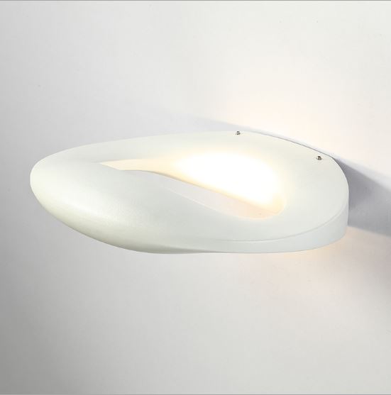 lampe murale design blanche 